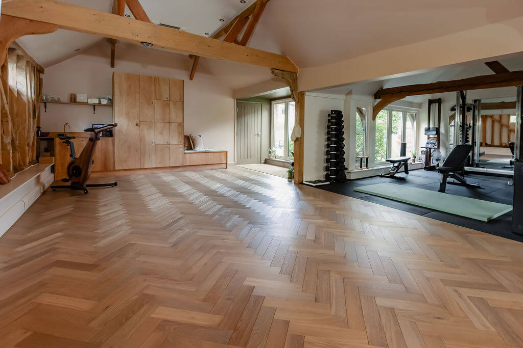 Frozen Umber parquet in fitness studio