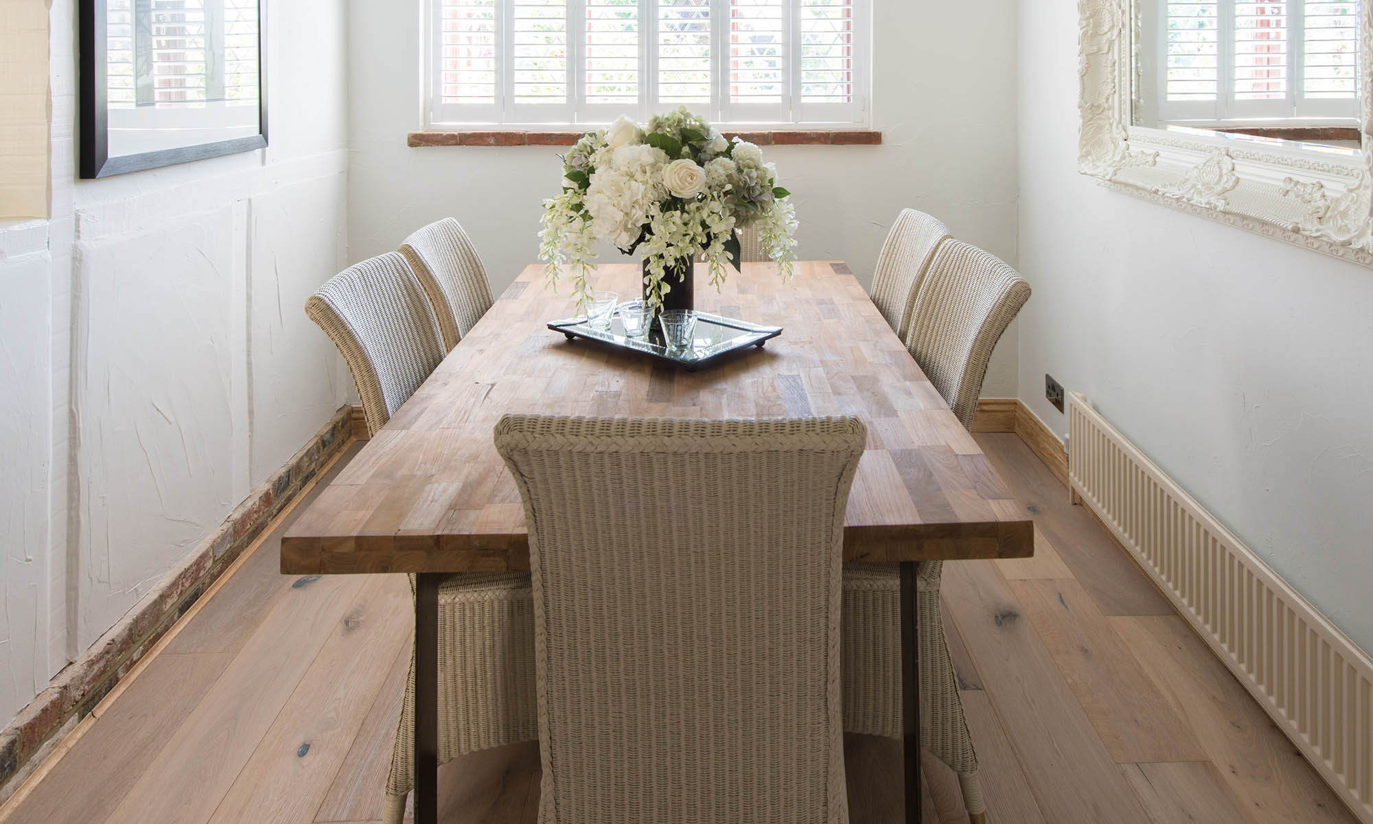 oak wood flooring in a cottage dining room